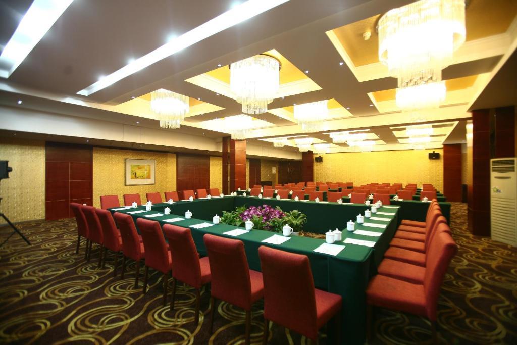 Luoyang Grand Hotel ビジネス 写真